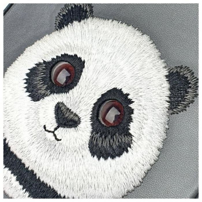 NIMMY - Nimmy Halsbandsfodral Big Eyed Pet 2.0 Panda - Svart