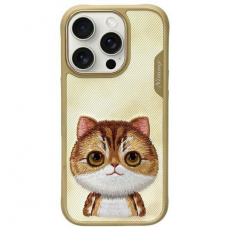 NIMMY - Nimmy iPhone 16 Pro Max Mobilskal Big Eyed Pet 2.0 Cat - Khaki