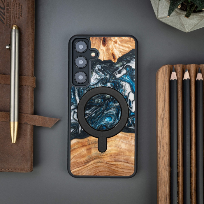 Bewood - Bewood Galaxy S24 Plus Mobilskal MagSafe Unique Planets Earth