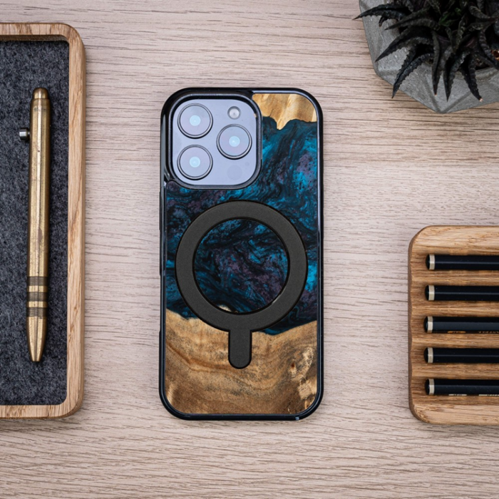 Bewood - Bewood iPhone 16 Pro Mobilskal MagSafe Unique Planets Neptune