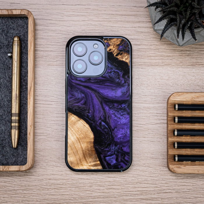 Bewood - Bewood iPhone 16 Pro Mobilskal Unique Violet