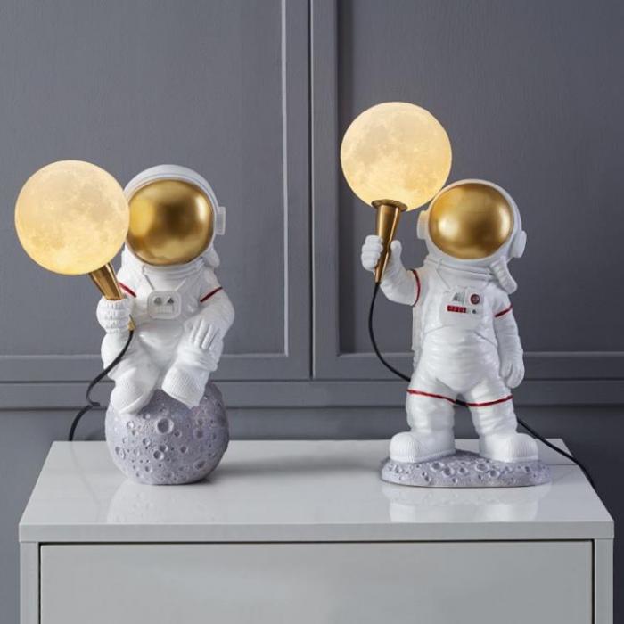 A-One Brand - Moon Bordslampa ASTRONAUT standing Art Deco (model 1) AMTL