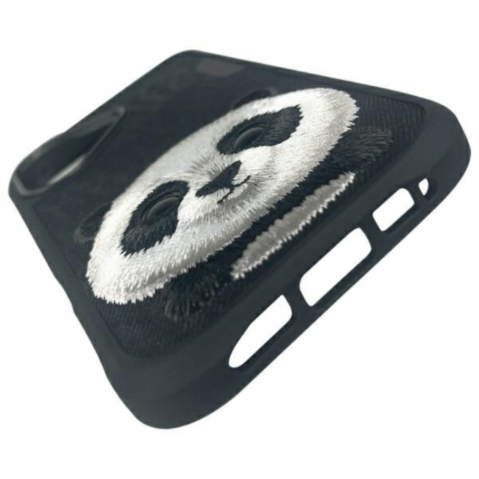 NIMMY - Nimmy iPhone 16 Mobilskal Big Eyed Pet 2.0 Panda - Svart