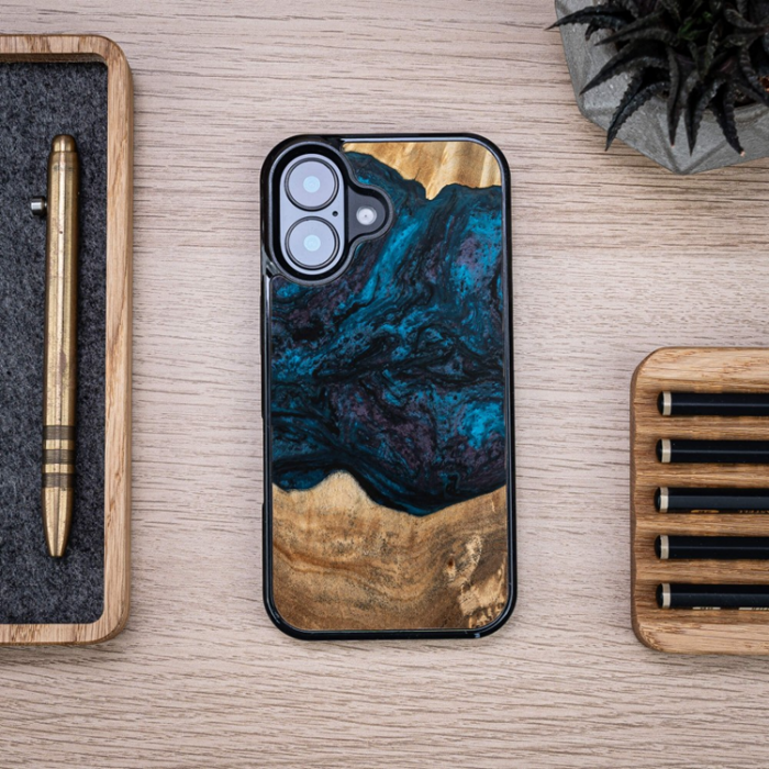 Bewood - Bewood iPhone 16 Mobilskal Unique Planets Neptune