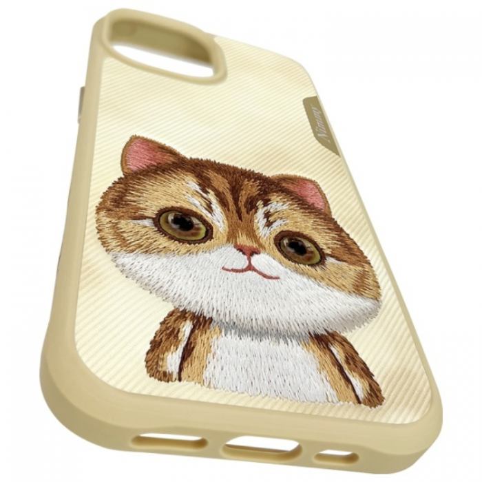 NIMMY - Nimmy iPhone 15 Mobilskal Big Eyed Pet 2.0 Cat - Khaki